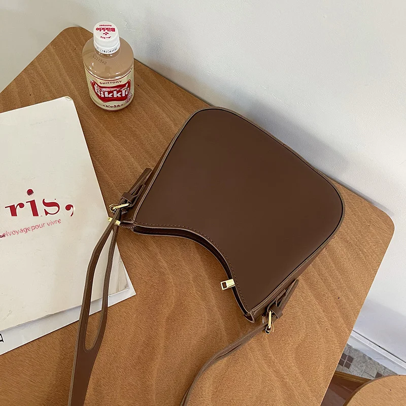 Универсальная женская модная сумка на плечо новинка 2023 винтажная подмышки