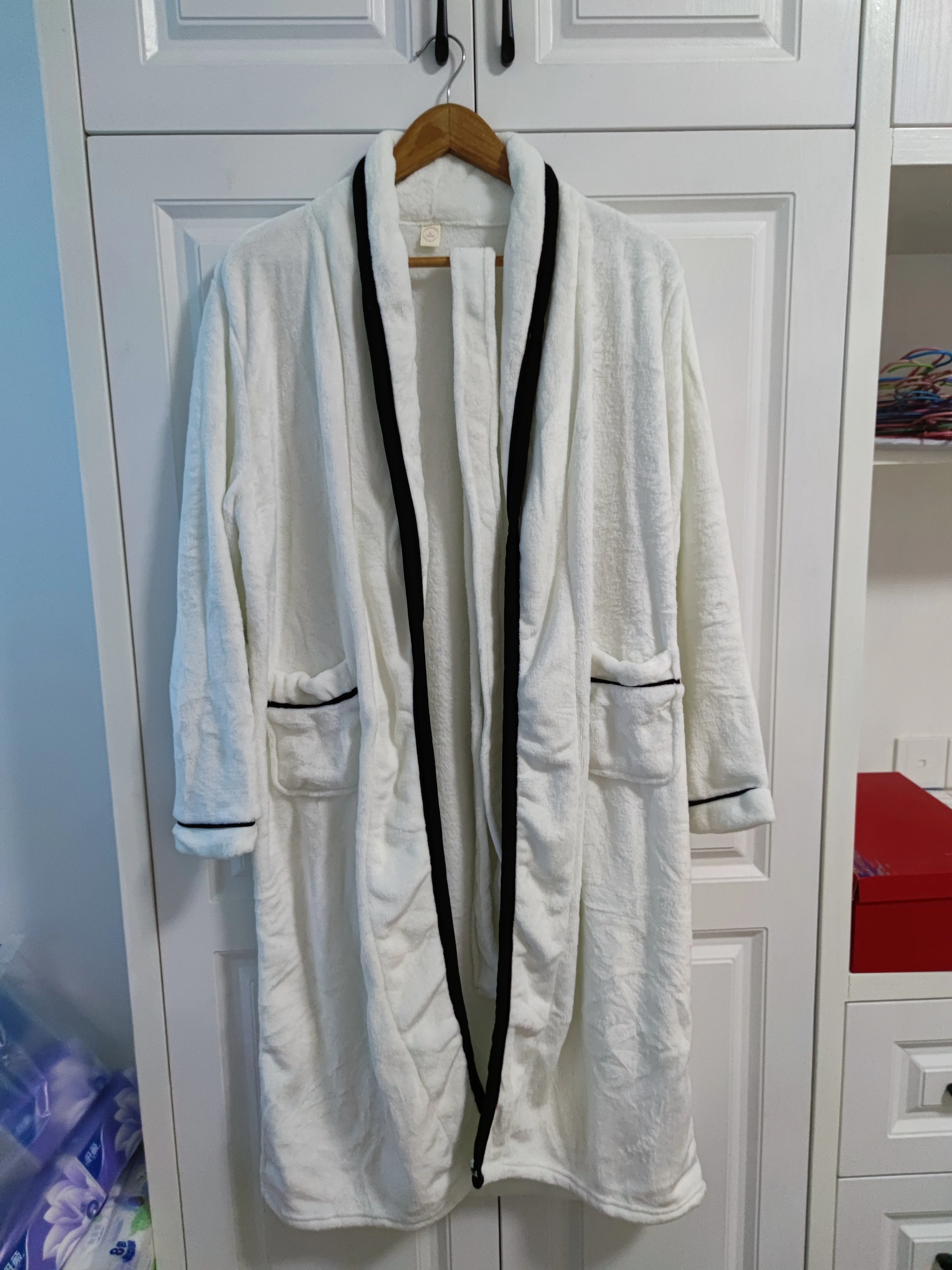 Bathrobe Women's Solid Winter Warm Long Sleeve Ladies Bath Robe Flannel Kimono with Sashes Dressing Gown for Couple 2023 New