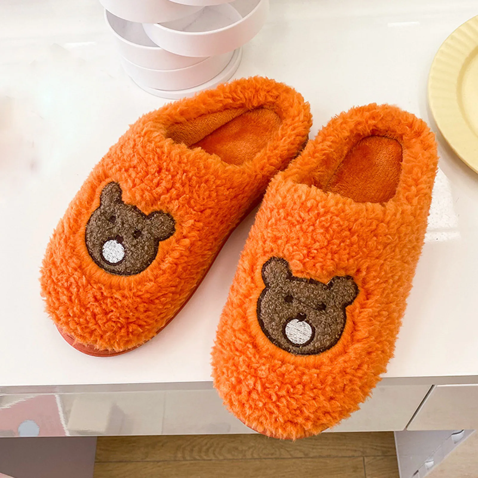 

Зимние меховые тапочки для женщин и мужчин, теплые мягкие Меховые тапочки с симпатичным мультяшным медведем для спальни, дамские пушистые тапочки для девочек, плюшевая обувь для пар