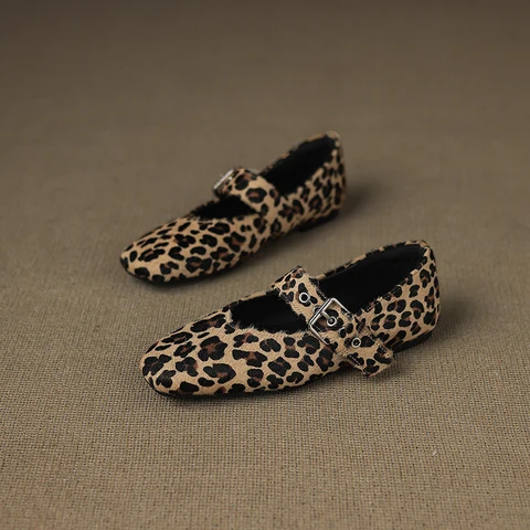 SmallHut, новая тенденция, весенние женские туфли на плоской подошве из конского волоса с круглым носком и пряжкой, леопардовые черные туфли на плоской подошве из коровьей кожи, большие размеры