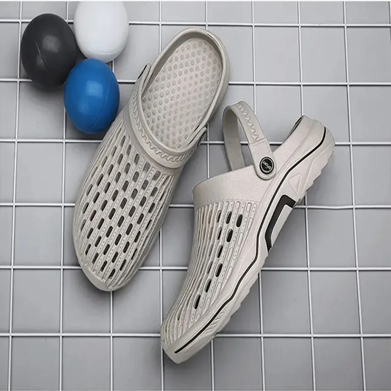 Women Sandals Hole Shoes Men Beach Shoes Light Sandals Slippers Outdoor Summer Non-slip Beach Hole Shoes Clogs Women's Sandal