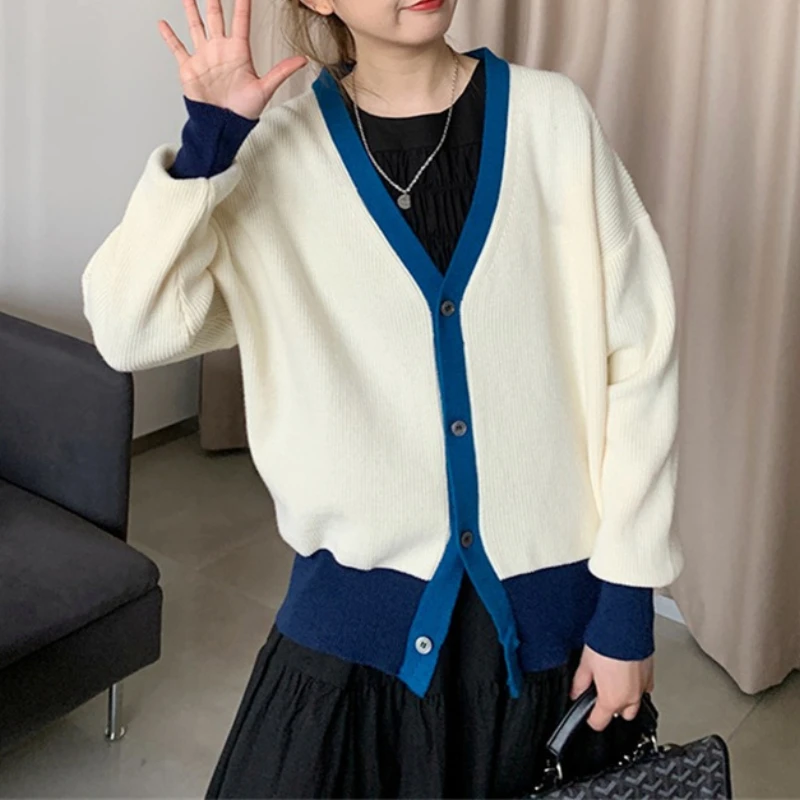 

Women Simple Patchwork Color Matching Knitting Cardigan Female Brief Paragraph Fall 2021 New Joker Loose Blue V-neck Sweaters
