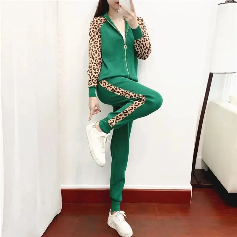 Модный повседневный вязаный спортивный костюм комплект из двух предметов Топ с