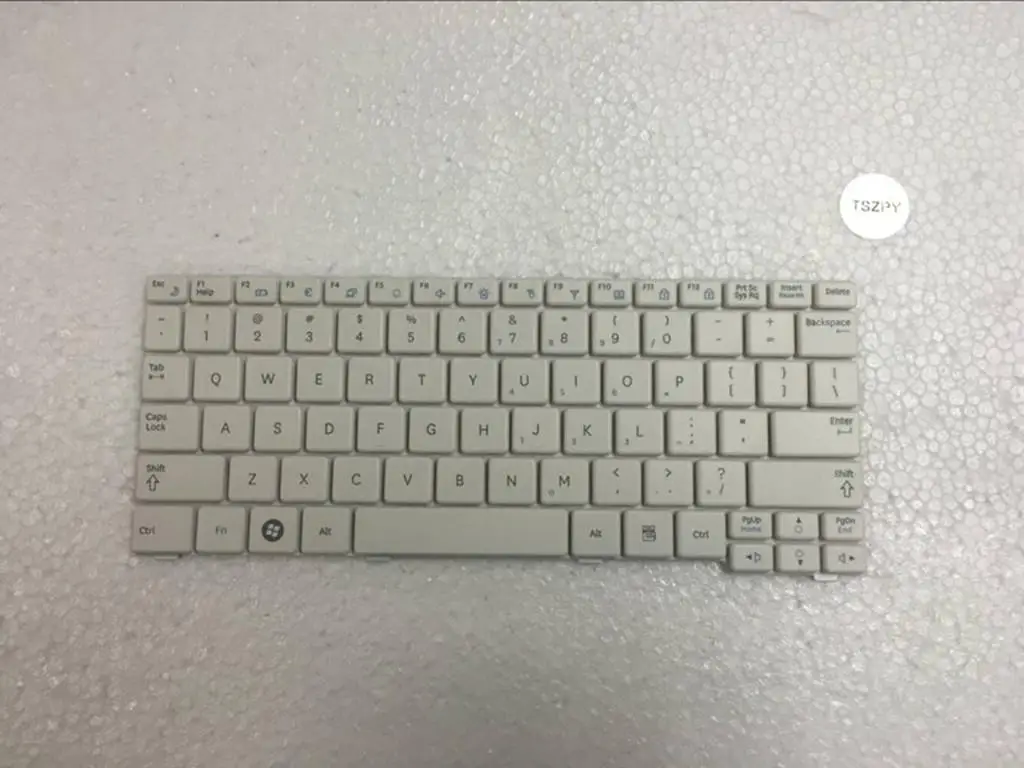 Клавиатура белая для ноутбука Samsung N150 N143 N145 N148 N128 N158 NB30 NB20 N102 N102S