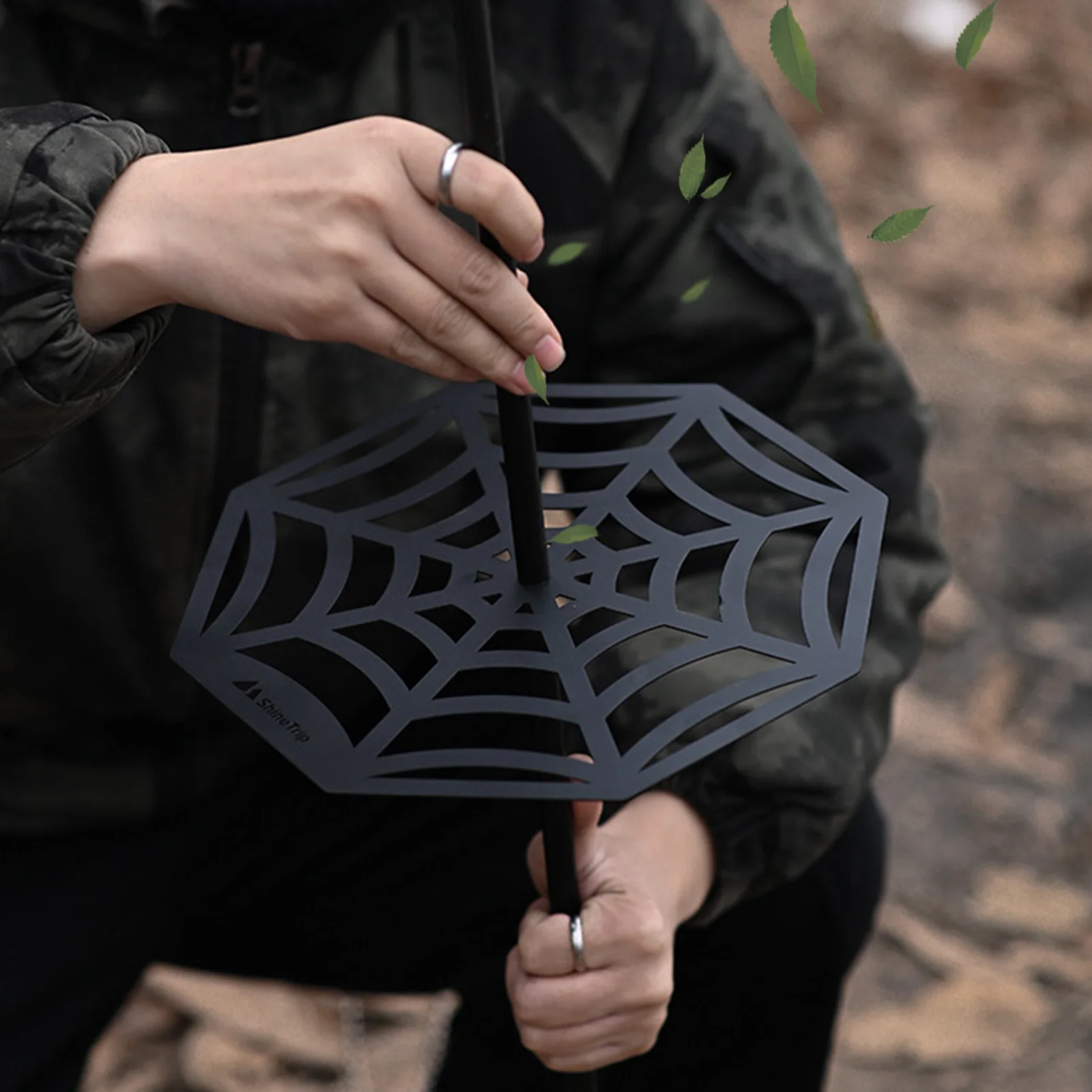 

Lantern Holder TrayLightweight Metal Camping Lantern Stand Camping Mini Table Plate Set Durable Stable And Reinforced Versatile