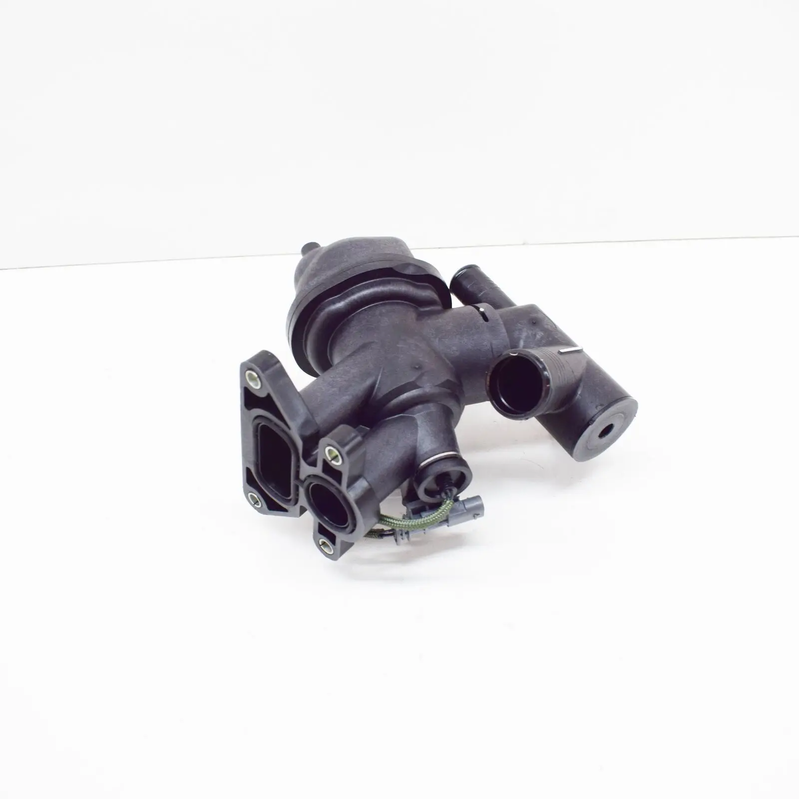 

Новый оригинальный термостат LR105975 для Range Rover EVOQUE L538