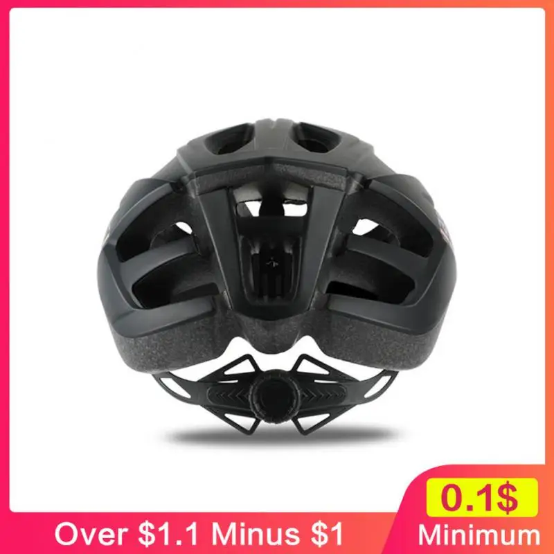 Шлем велосипедный ультралегкий с 16 вентиляционными отверстиями для женщин и
