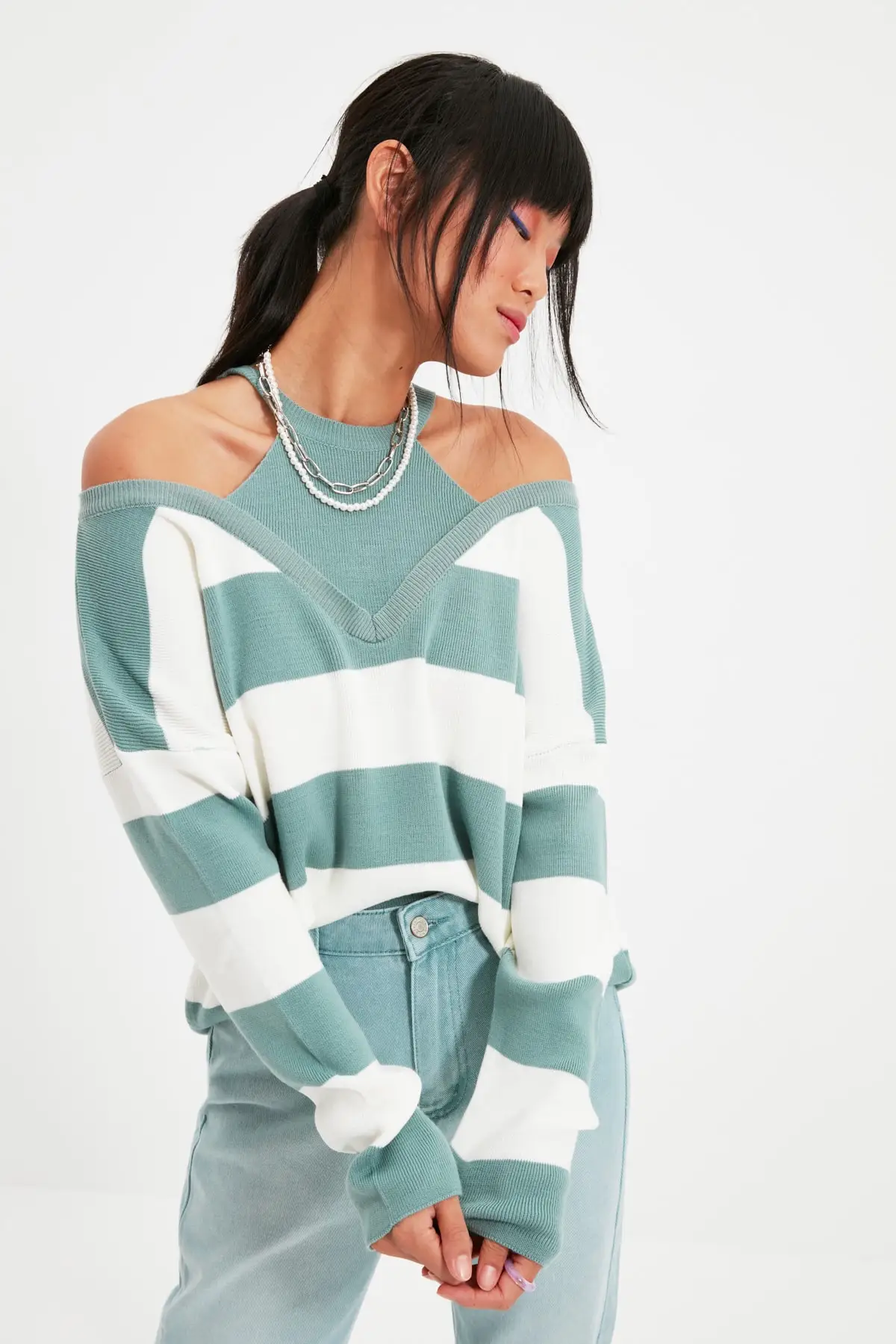 

Trendyol Striped Knitwear Sweater TWOAW22KZ0521