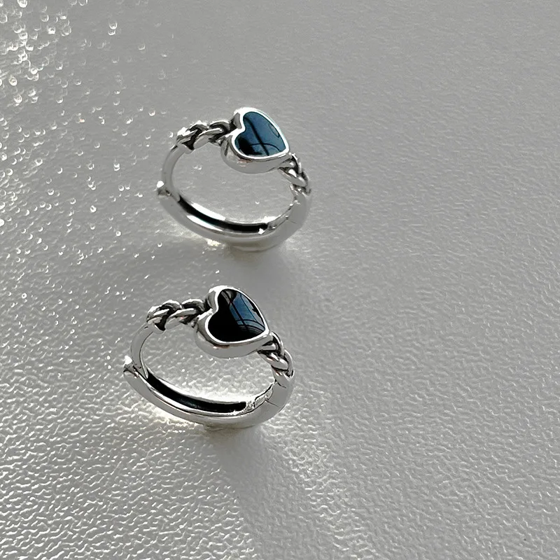 

Korean Fashion Black Love Hoop Earrings For Modern Women Temperament Light Luxury Jewelry For Girlfriend Gift 2022 New Trendy