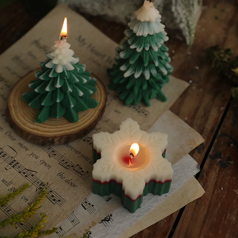 

4PCS Christmas Candle Christmas EveGift Candlelight Dinner Room Decor SoyWax Fragrant Smokeless Aroma LowTemperature Oil Scented