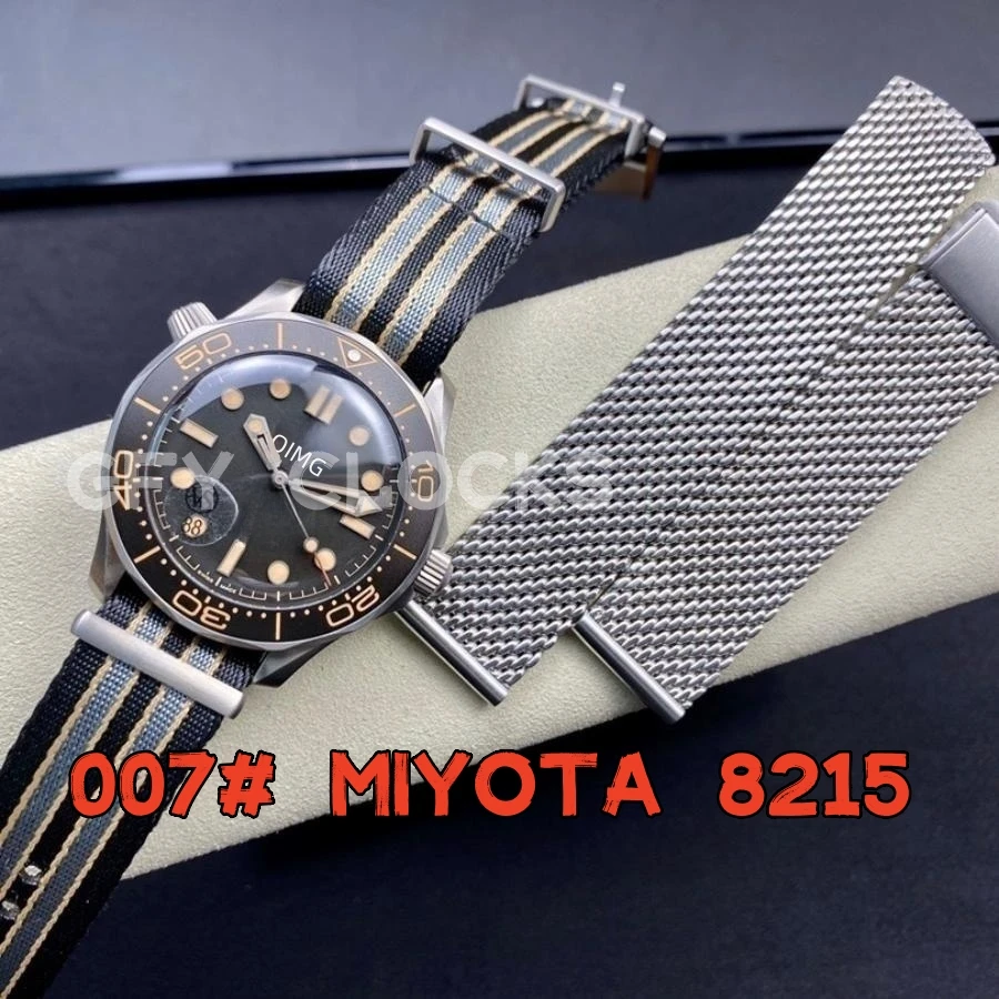 

42MM men's mechanical watch 316L steel strap sapphire glass luminous bezel MIYOTA 8215 movement with replacement strap.