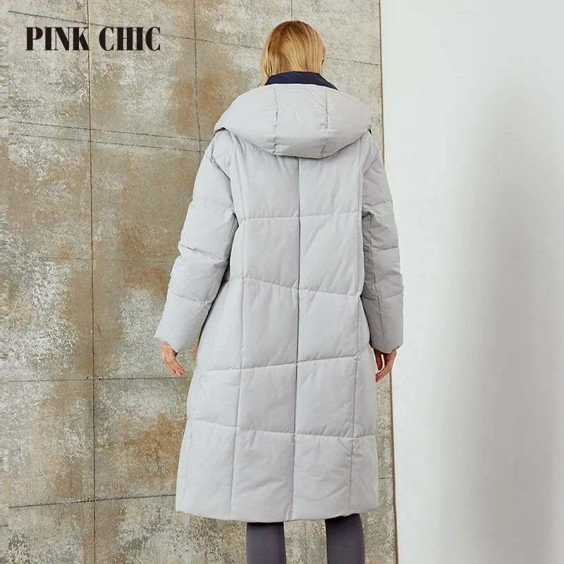 Женский зимний пуховик с капюшоном