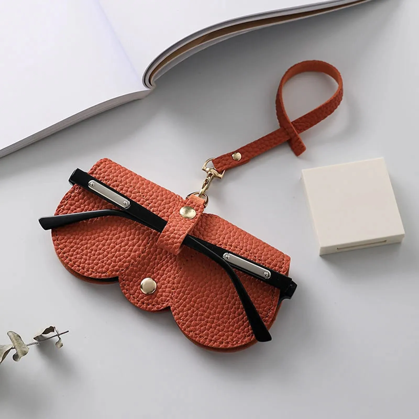 

Sunglasses Cases Leather Reading Glasses Bag Case Waterproof Solid Sun Glasses Pouch Eyewear Jewelry Storage Bags Accessories