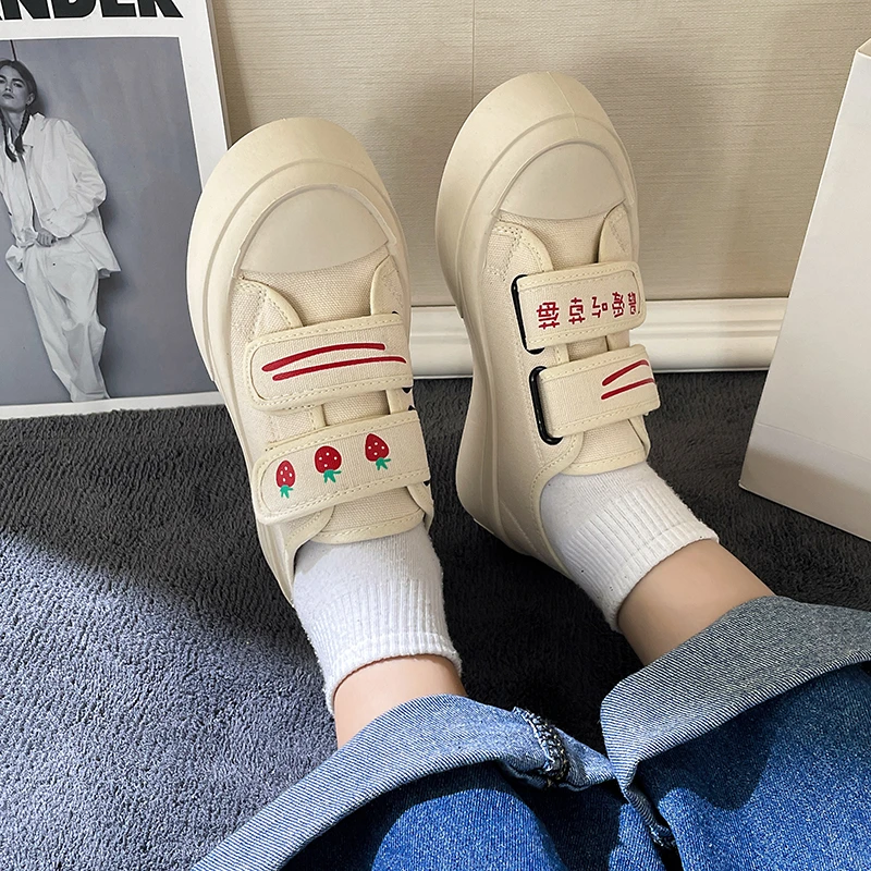 

2022 Summer Thin Section Large Head Niche Canvas Shoes Female All-match Student Velcro Small White Shoes Thick Bottom Shoes