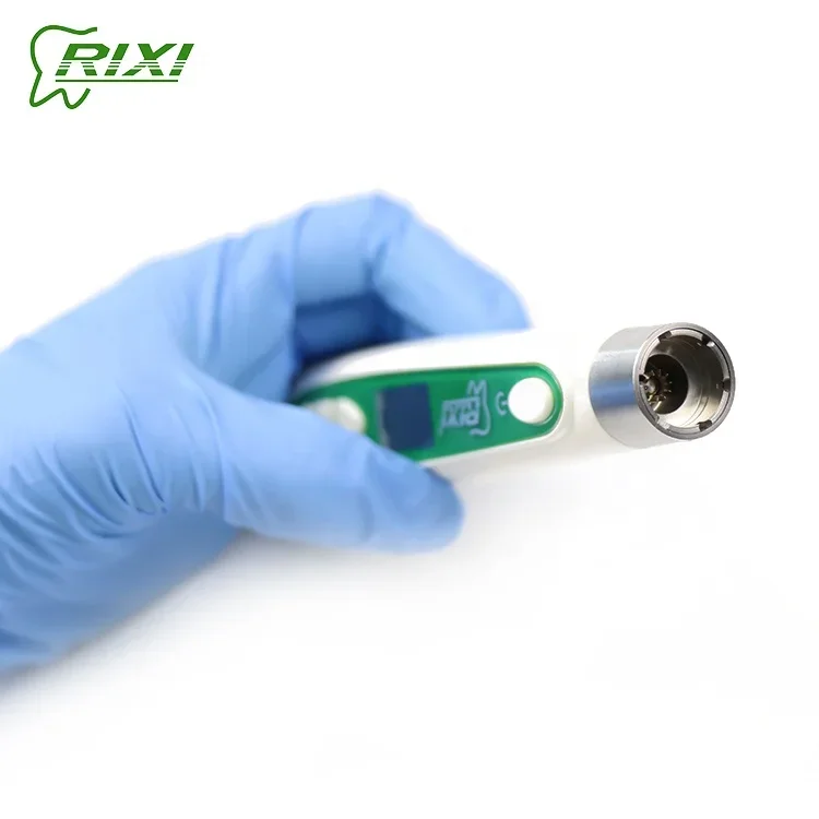 Новый эндодвигатель Rixi с локатором apex для лечения корневых каналов