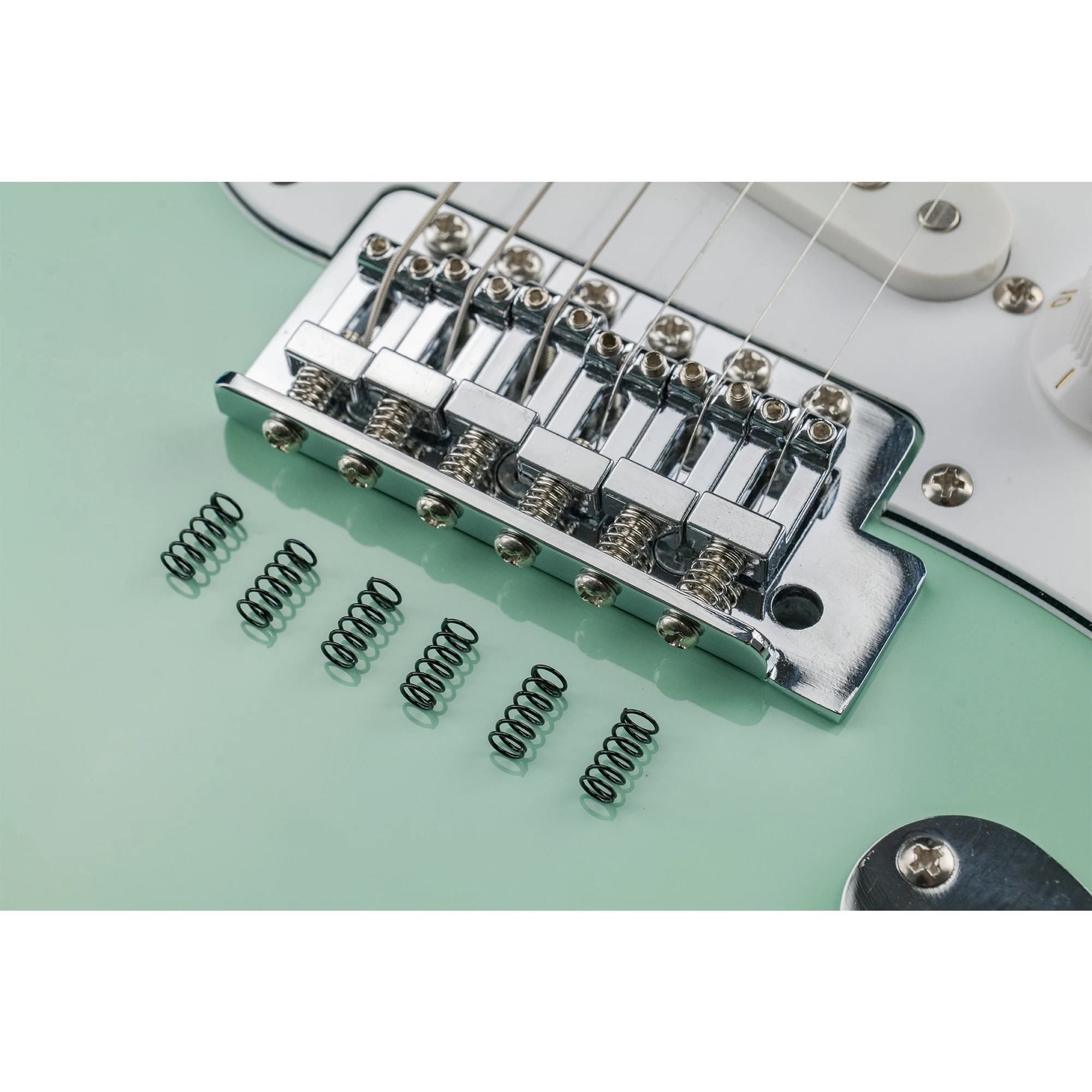 Musiclily Pro 10x4,5 мм пружины из нержавеющей сталистальные пружины для седел бриджа электрогитары и бас-гитары (набор из 20 шт.) (art.: 3920da3329465) - 3920da3329465