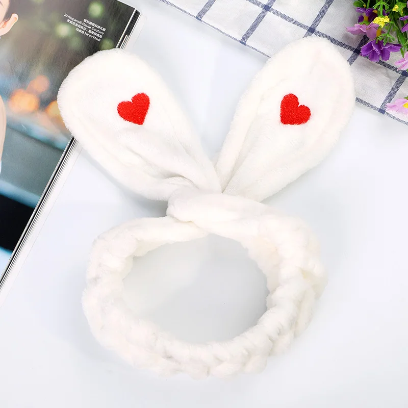 Повязка на голову женская EASYA с большими ушками эластичная удобная для умывания |