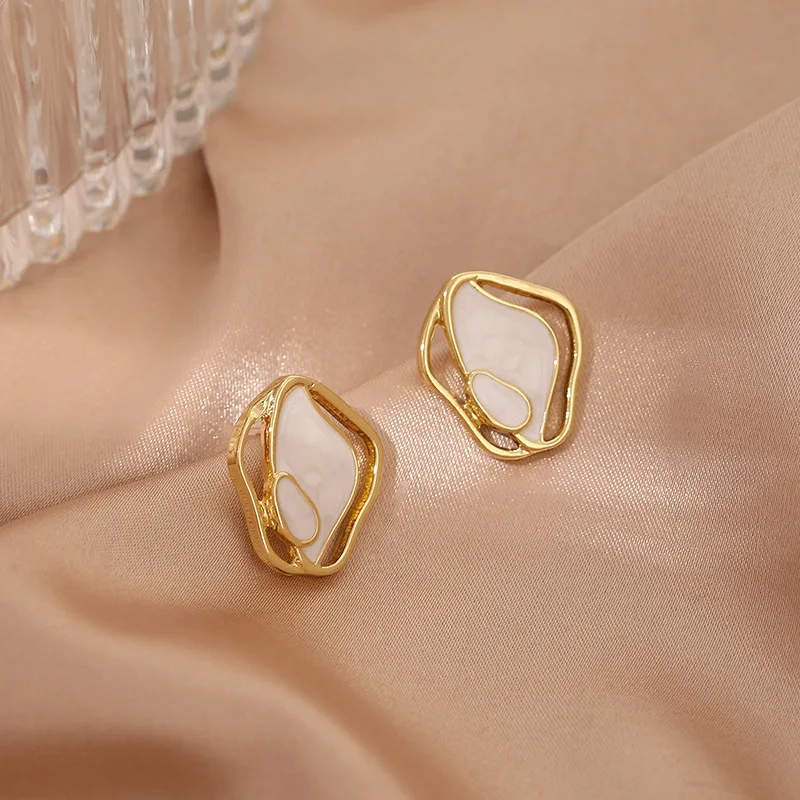 

Fashion Hoop Earrings Geometric Shells For Women Girls Metal Chain Jewelry Ladies Classic Trendy Gift Wedding Party