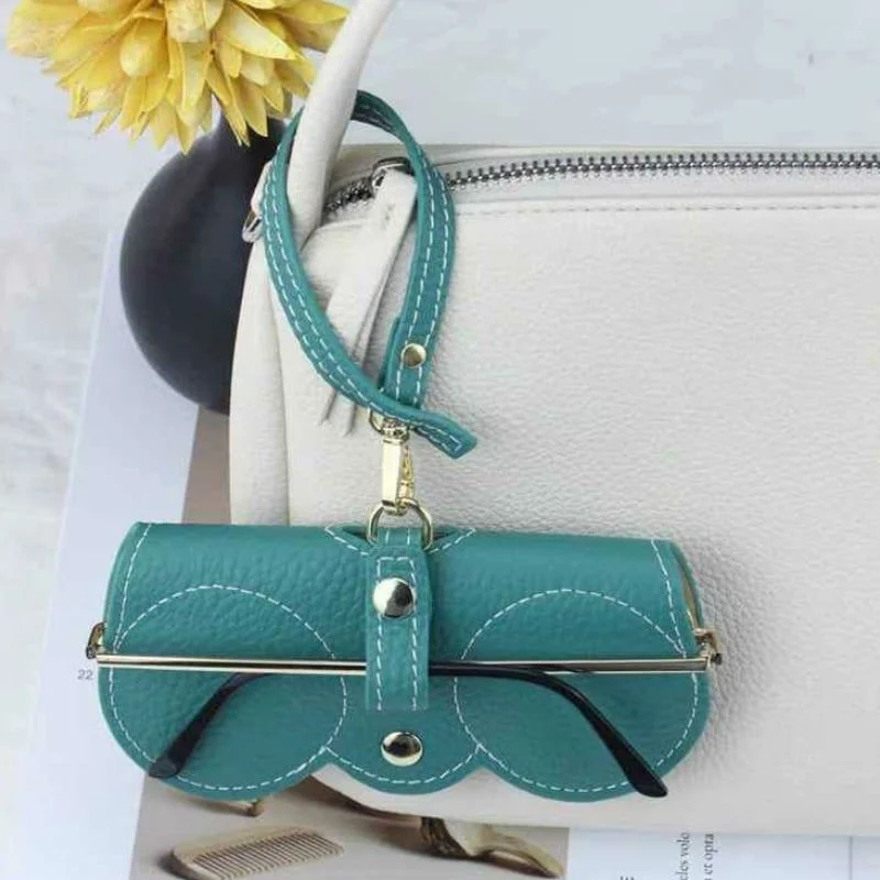 

Soft Leather Sunglasses Bag Anti-Compression Sunglasses Bag Portable Hanging Glasses Bag Fashion Sunglasses Bag