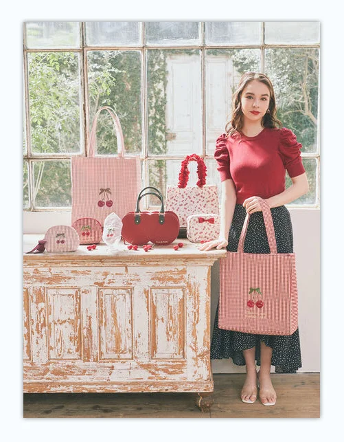 Женская сумка-тоут с бантом и вишней цвет в ассортименте