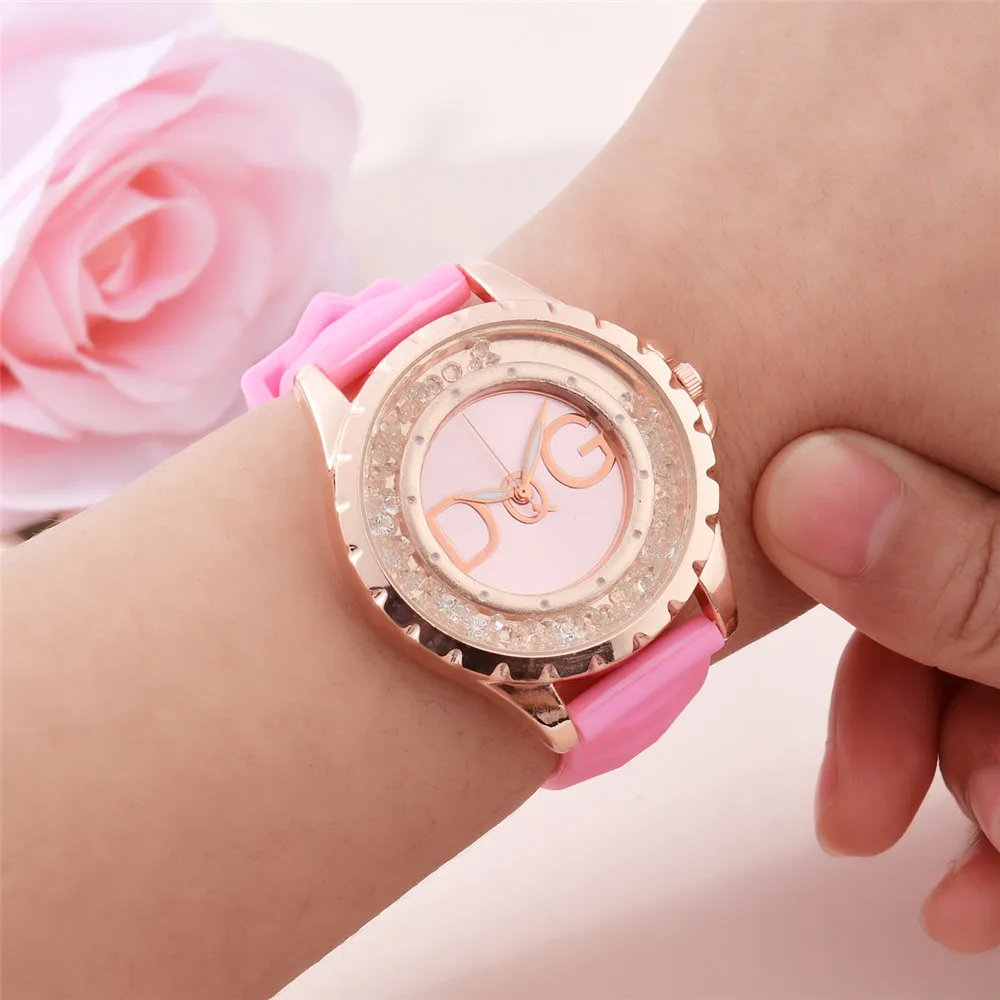 New Women Watch Fashion Bling Crystal Full Steel Casual Ladies Watches Female Quartz Watch Diamonds Wristwatch For Women Clock