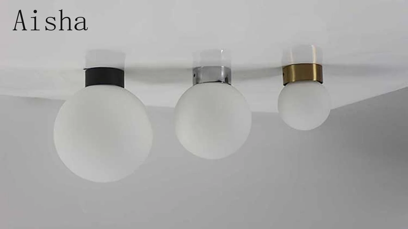 Постмодернизированная потолочная лампа со стеклянными шариками маленький