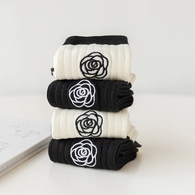 Japanese Embroidered Fashion Black White Mid-Tube Korean Niche Retro Sports Cotton Socks