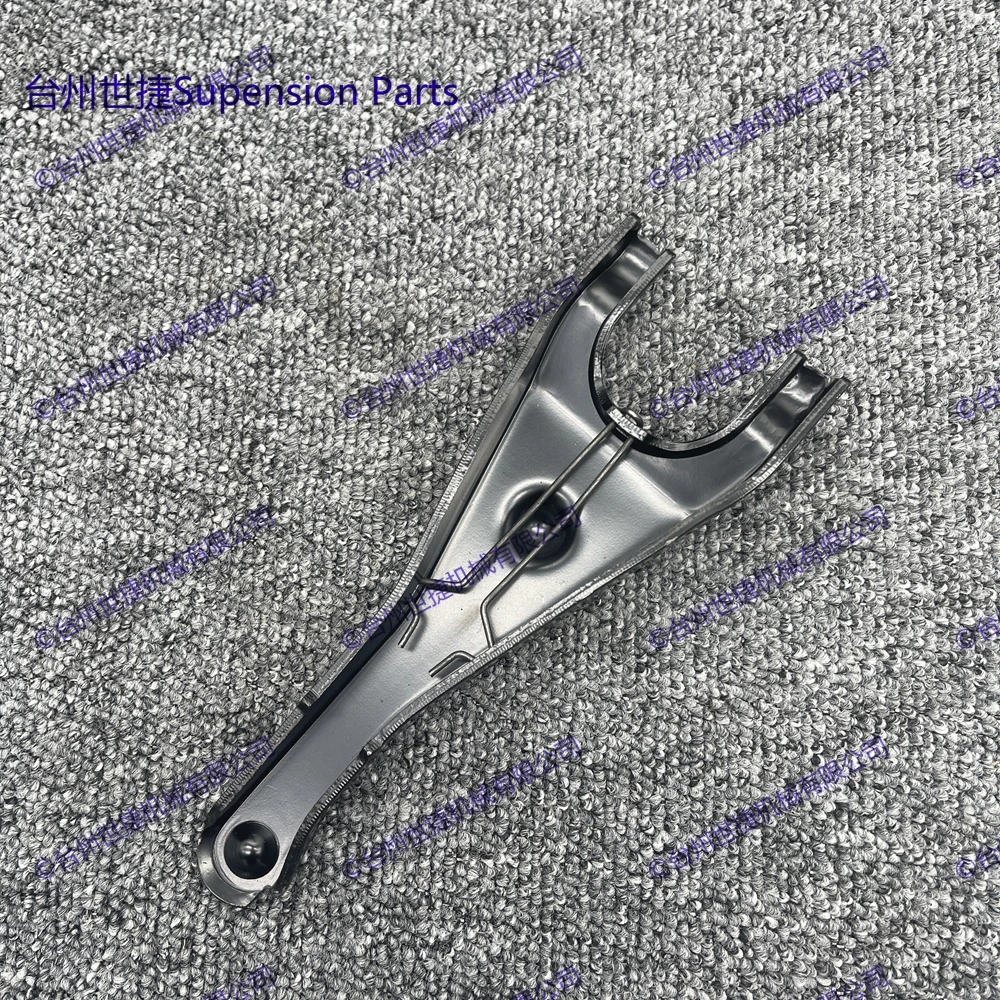 Вилка сцепления для Toyota HAICE TRH200 1TR/2TR 31204-20071