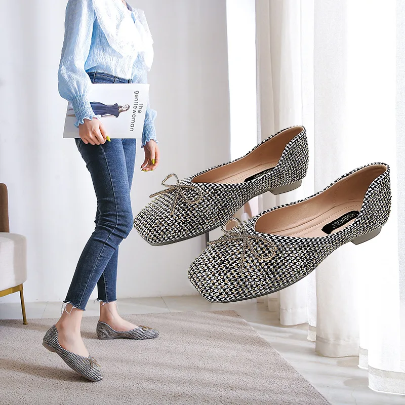 

Спортивная обувь