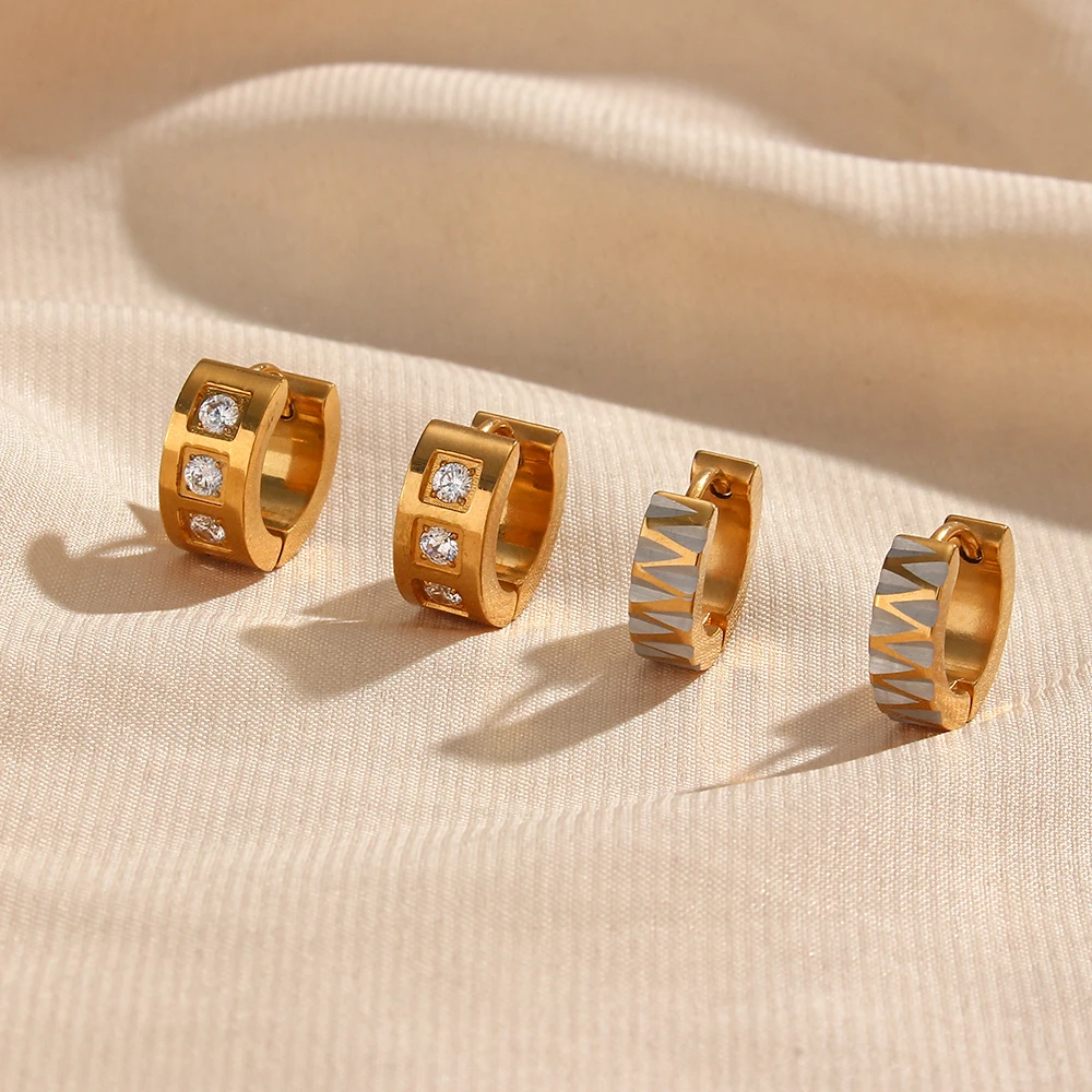 

2022 Chunky Square Zircon Stone Paved Geometric V Pattern Small Huggies Earrings For Women Stainless Steel Gold Hoop Earring
