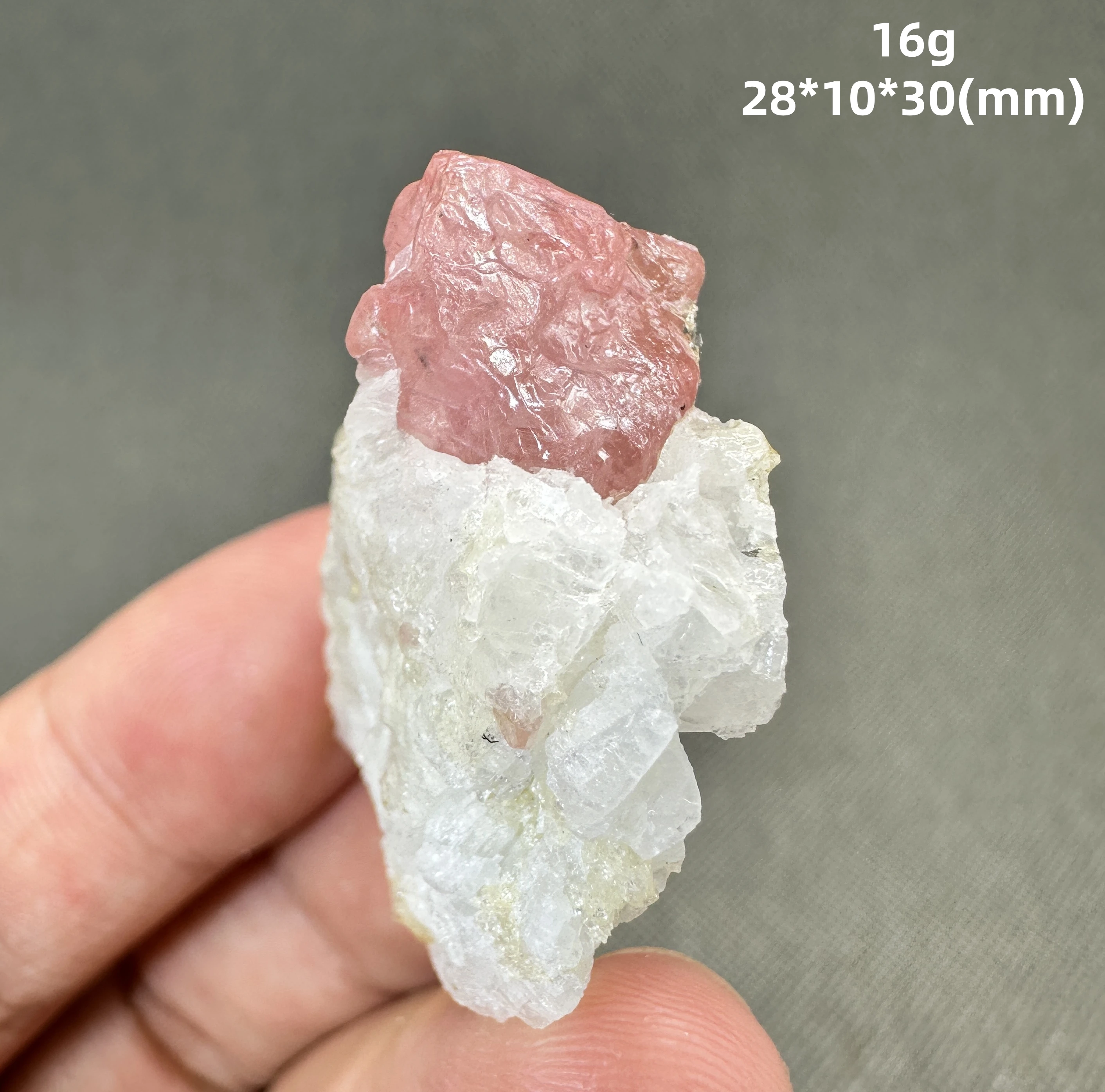 

Натуральный афганский рубин, грубый образец + целебные кристаллы QIANCHUAN