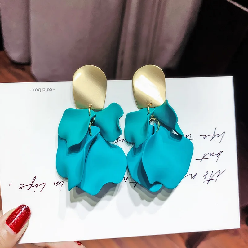 

Korean Sexy Colorful Acrylic Flower Drop Earrings for Women Girl Fashion Exaggerate Rose Earrings Party Statement Jewelry Gifts