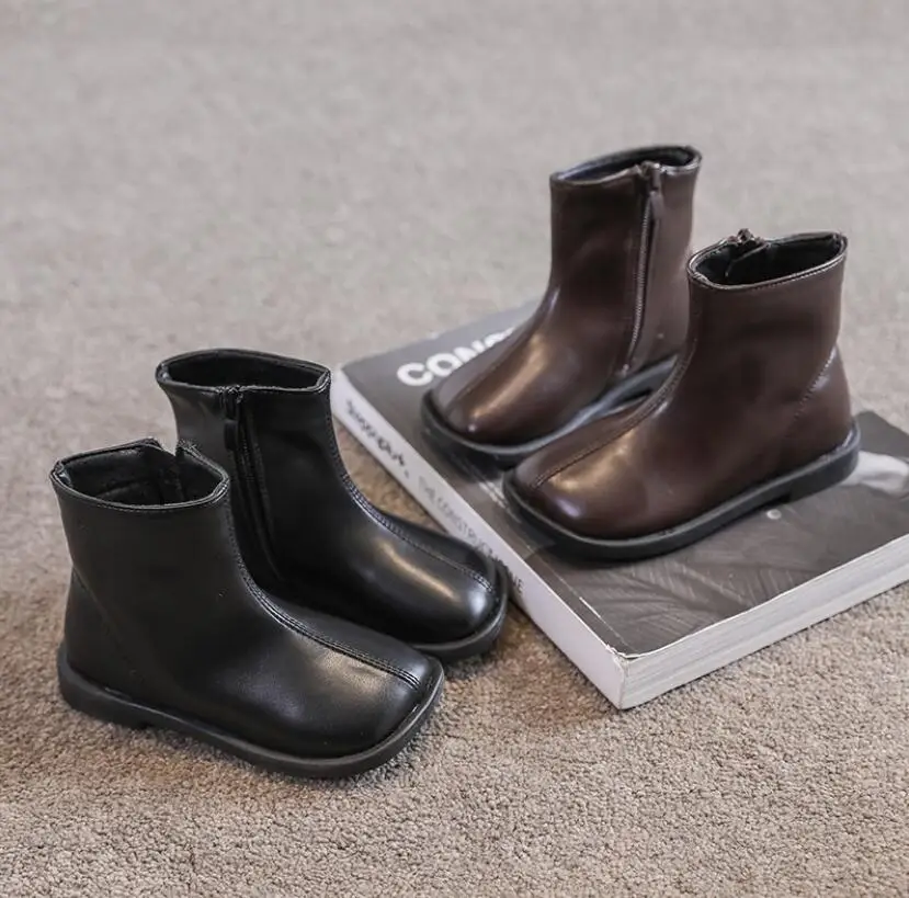 

Girl Boys Martin Boots New Fashion High Quality Unique Rubber Bottom Soft 2 Style Put On Autumn Winter Waterproof Cool Baby Shoe