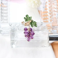 2022 new glass bead womens grape brooch rhine purple grape fruit leisure office brooch pin gift