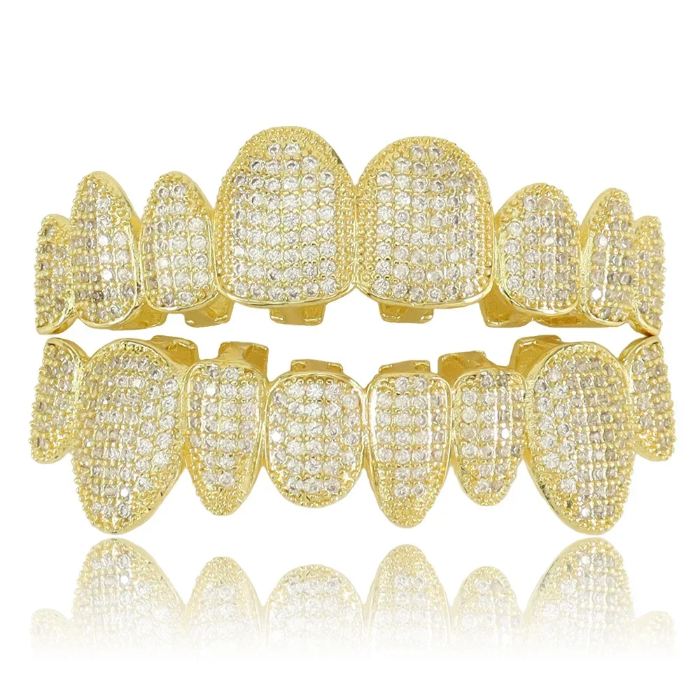 Большой нерегулярный заостренный медный горный хрусталь с восьми зубьями в