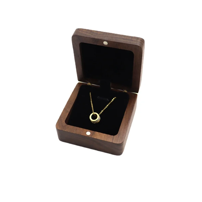 

Black Walnut Pendant Packaging Box Flannel Lining Jewelry Box Fashion Bracelet Small Pendant Box Wholesale Necklace Packaging