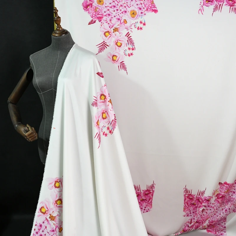 

Peach Blossom Print Silk Fabric 135cm Width 19 Momme Double Joe Satin Mulberry Silk Soft Cloth For Dress Brand Fabric