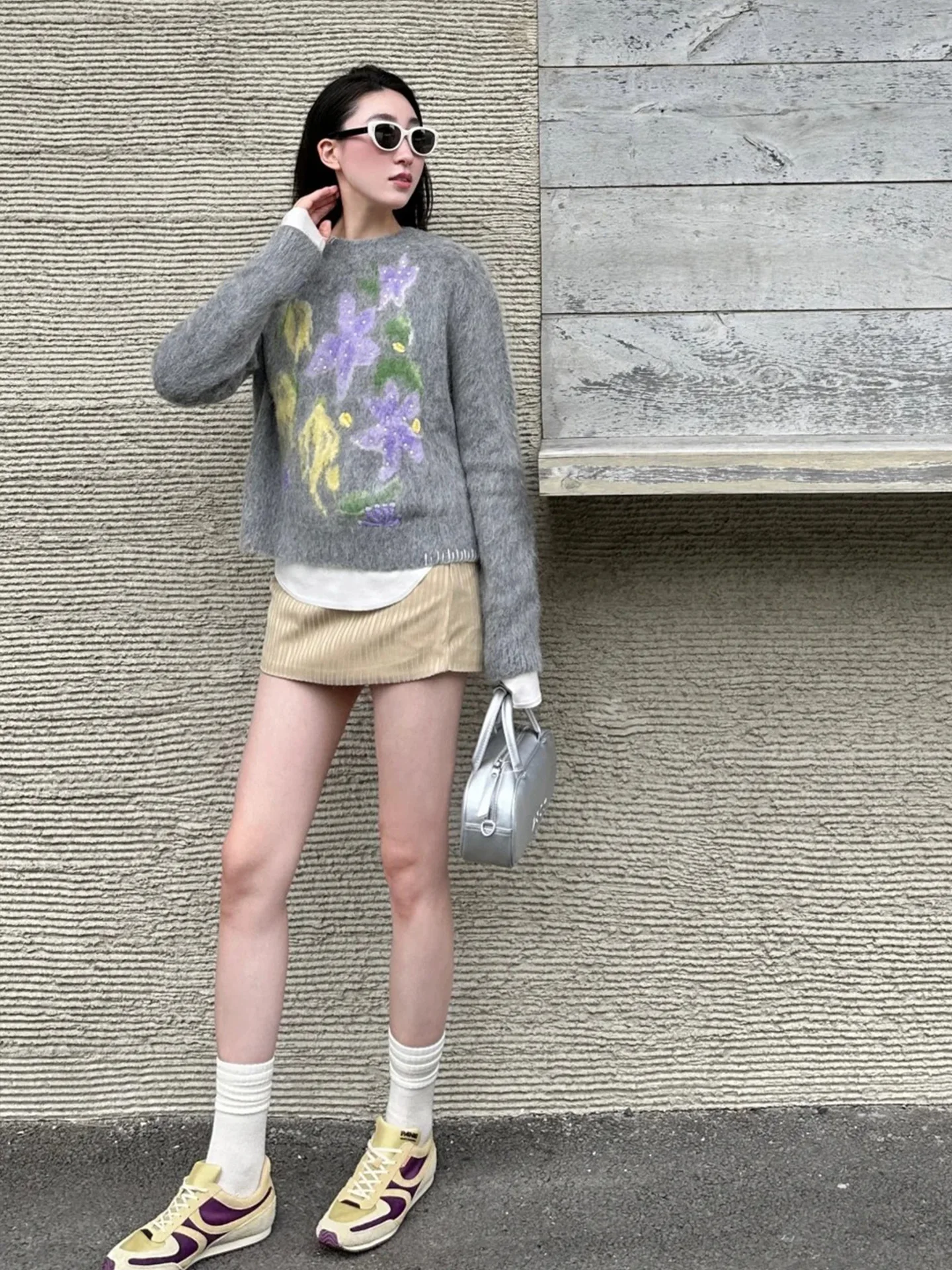 Осень 2024 новый бархатный свободный свитер из смешанного цвета альпаки с цветами