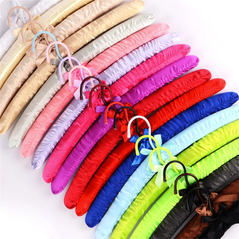 

1PC 38cm Satin Padded Hanger Silk Wrapped Clothes Hanger Clothes Hanging Silver Hook Sponge Hangers Clothes Shop Display Hangers