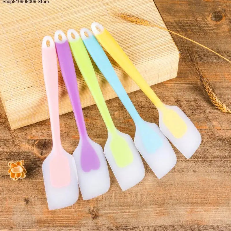 

Silicone Cream Baking Scraper Non Stick Butter Spatula Nylon Chocolate Spreader Heat Resistant Kitchen Pastry Tools