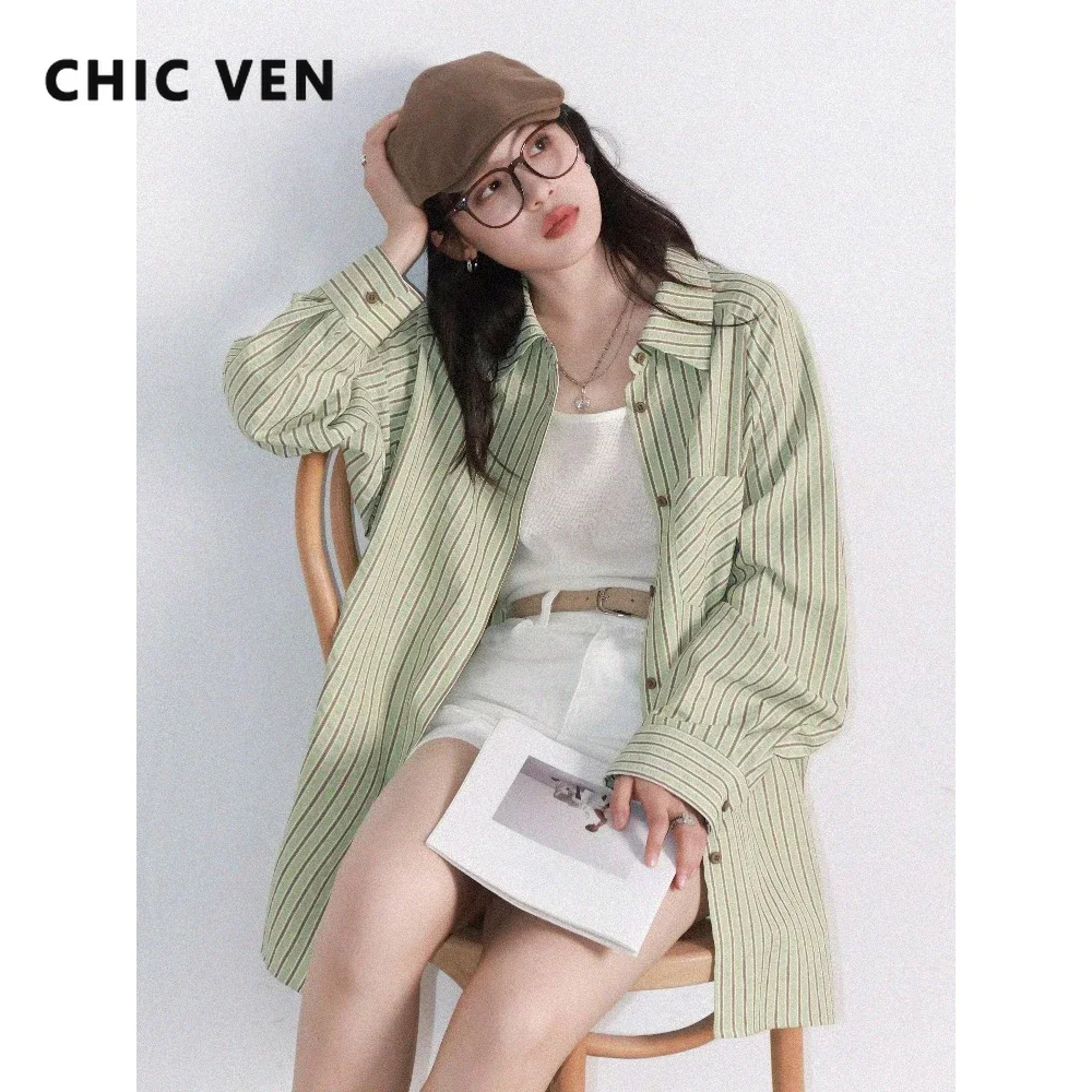 Фото Модная женская рубашка CHIC VEN: однобортная, свободная, повседневная, в вертикальную полоску, с длинными рукавами, блузка-пальто для женщин, весна-лето 2026 №2