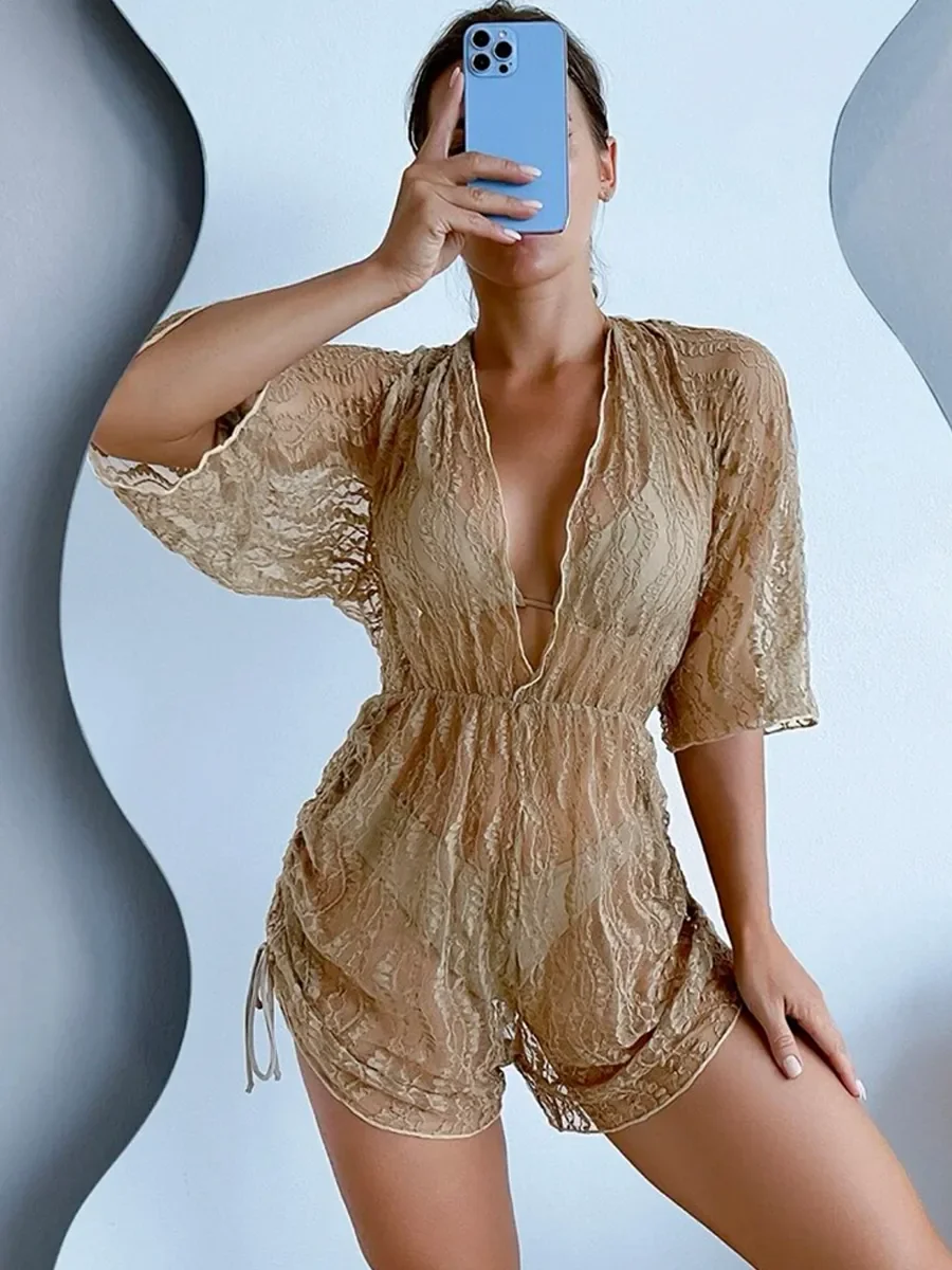 Рисунок 6 - Купальник-бикини с тропическим принтом и лямкой на шее