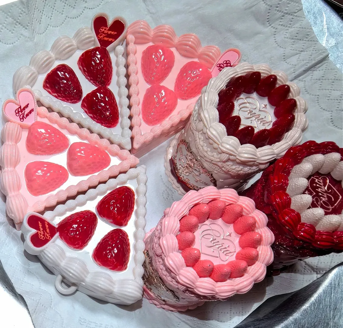 Фото Flower Knows Strawberry Cupid Твердые Духи Крем Гардения Бальзам Парфюм Стик Аромат Сладкий Молочный Цветочный Гардения Жасмин Долгая Стойкость Портативный Путешествие Люкс Подарок Женщине Нишевый Парфюм №3