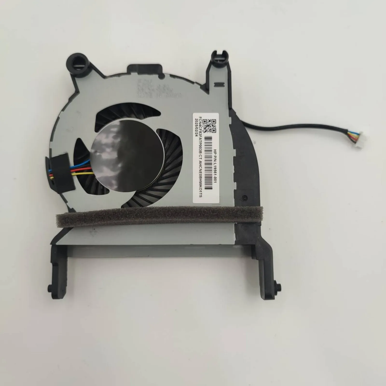 Фото Вентилятор охлаждения процессора ноутбука для HP Prodesk MINI 600 G3/400 G3/800 G3/800 G4/800 G5/400 G4/405 G4 №1