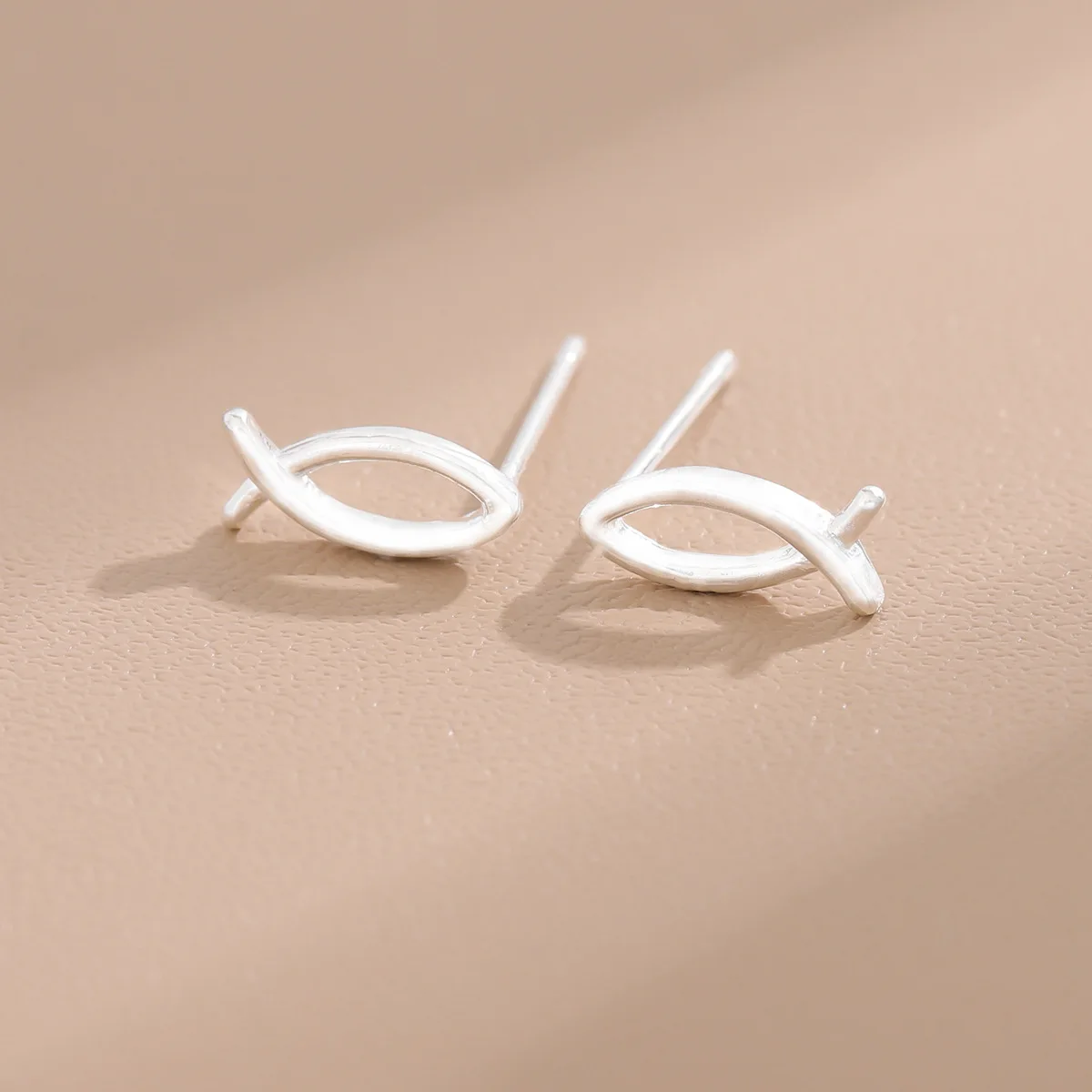 Панк-треугольные кольца-кольца для ушей женщин и мужчин пряжка из нержавеющей