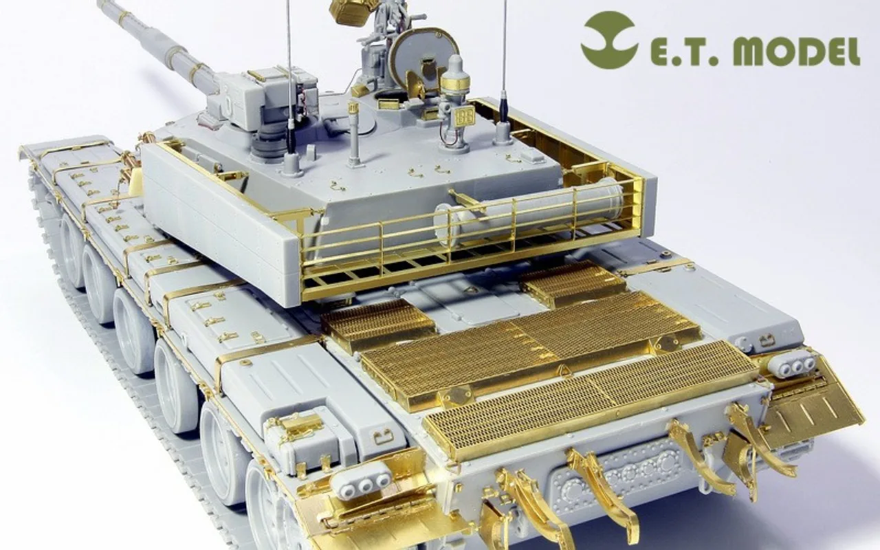 Фото E.T.MODEL 1/35 E35-008 Набор деталей из полиэтилена для танка PLA ZTZ 99B MBT для Hobbyboss 82440 №4