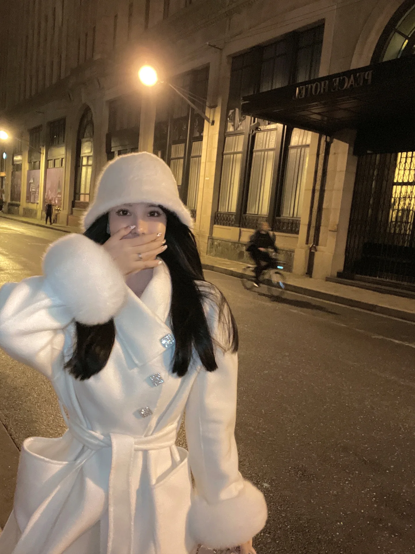 

Женская зимняя куртка из лисьего меха, белая куртка оверсайз средней длины