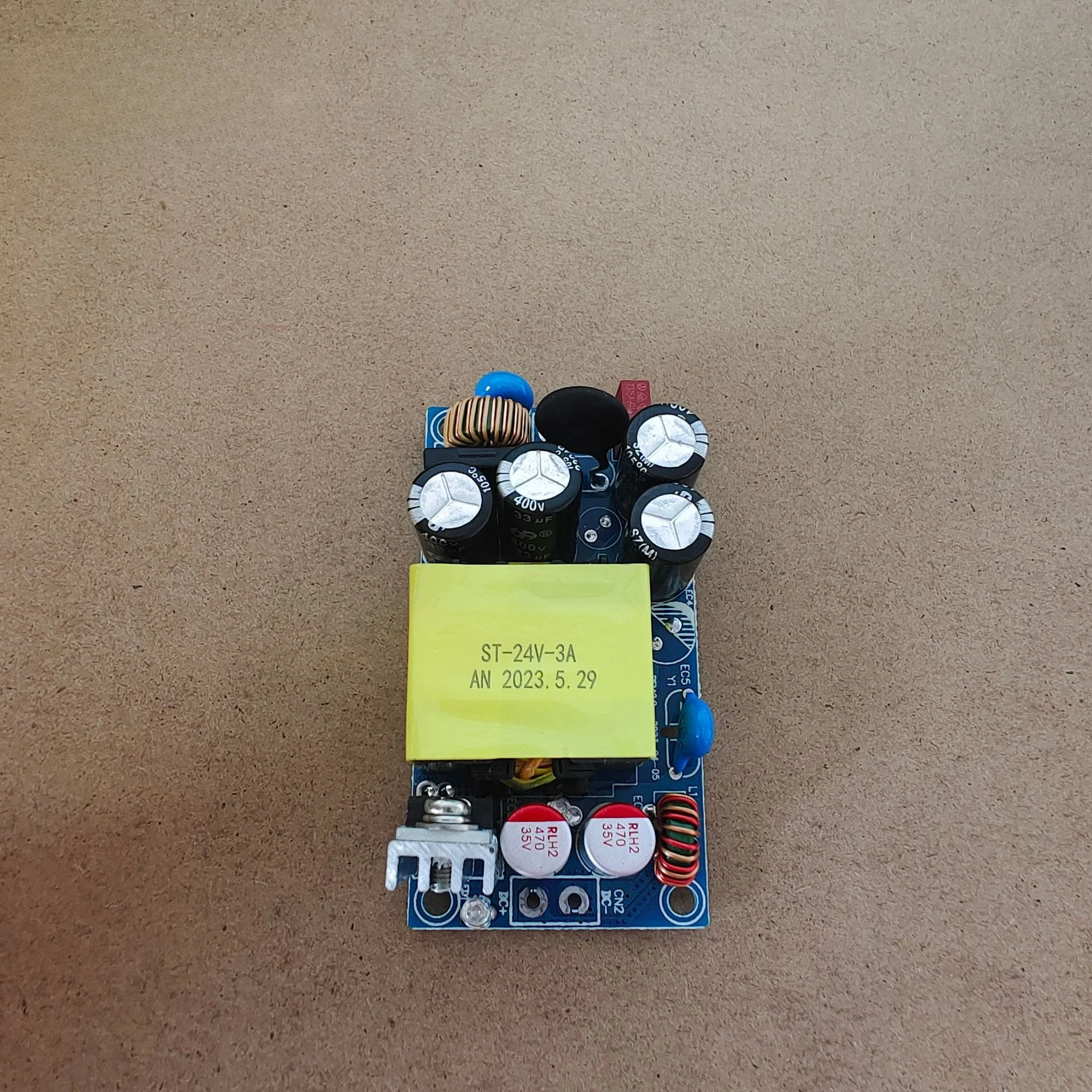 

Импульсный источник питания SUSWE DHJ-12V6A