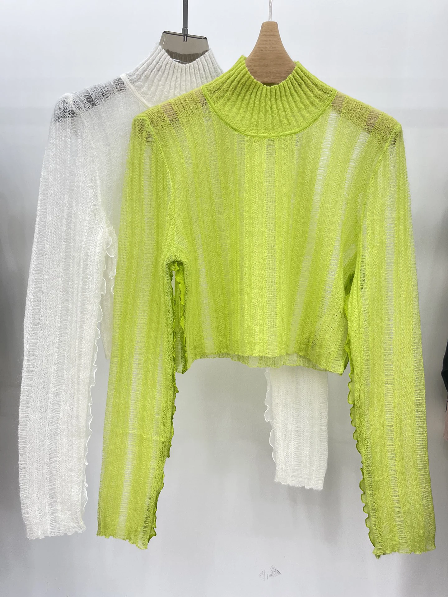

The new blouse can be worn in any color