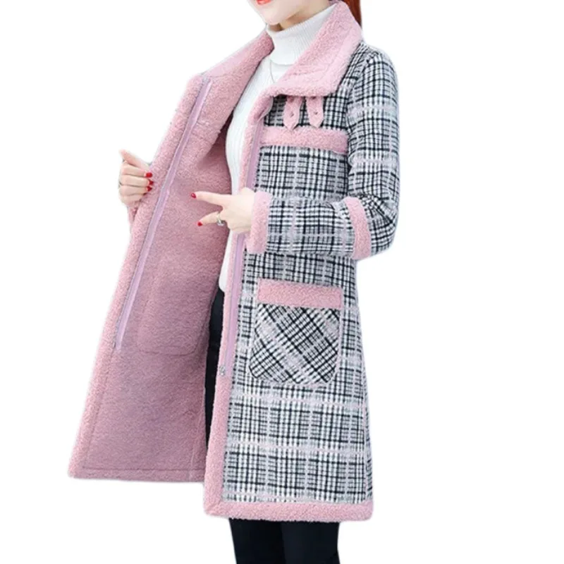 Зимняя корейская бархатная утепленная женская куртка теплая свободная